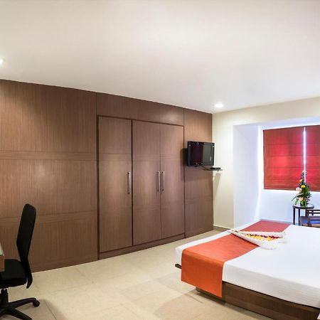The Lotus Apartment Hotel, Venkatraman Street Chennai Eksteriør billede